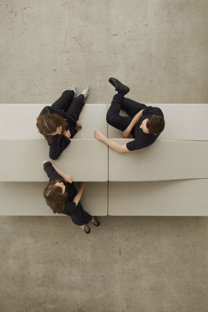 Summit--Kvadrat-Vidar4-222--Kvadrat-Hero-211--46862
