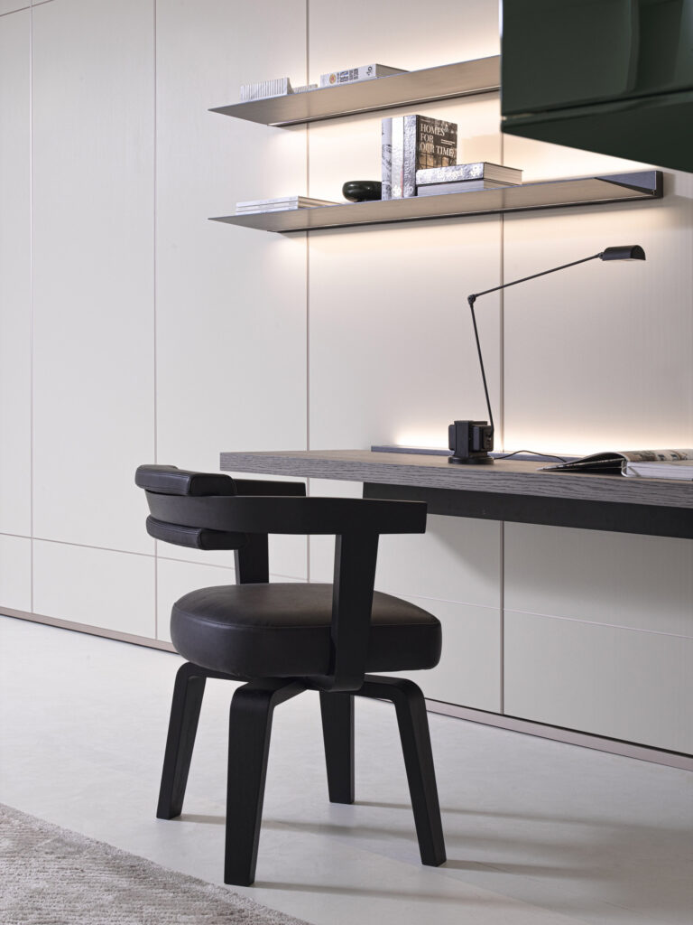 Molteni_PortaVolta__Chair_Herzog_de_Meuron-2023_2976