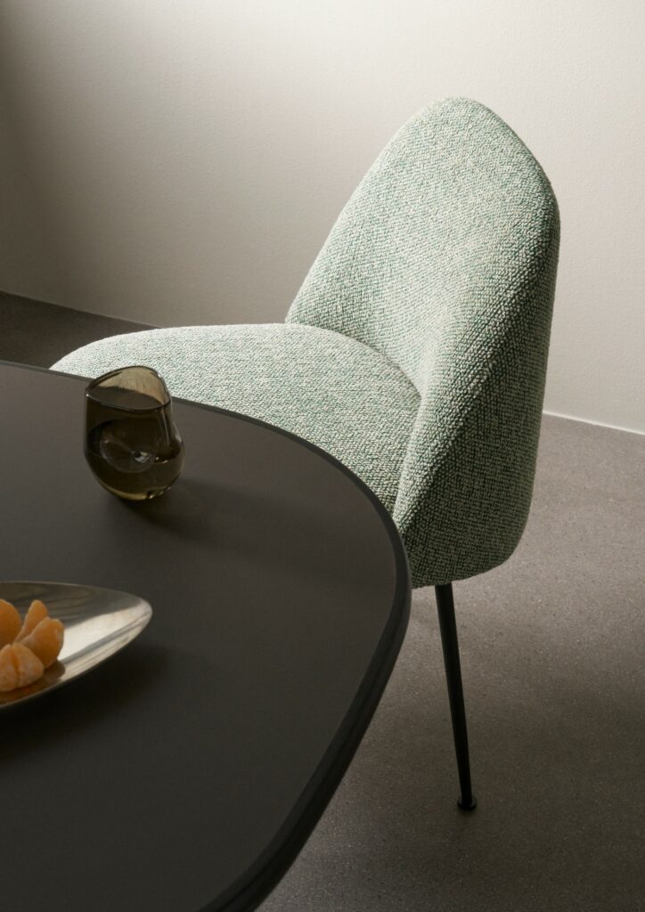 Wendelbo_Event V2_Moss col. 0003_Panorama Dine Table_V2_300 dpi